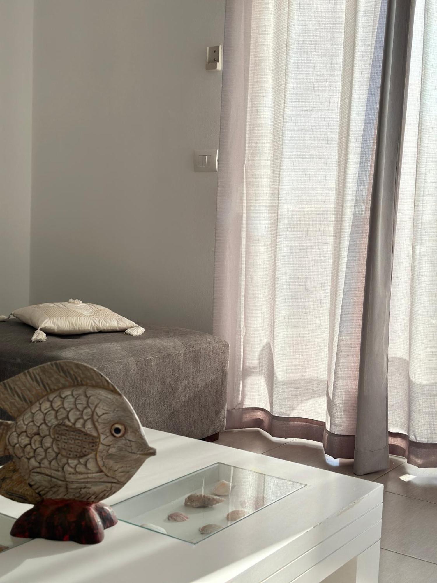 Bay View Apartment Sarandë エクステリア 写真