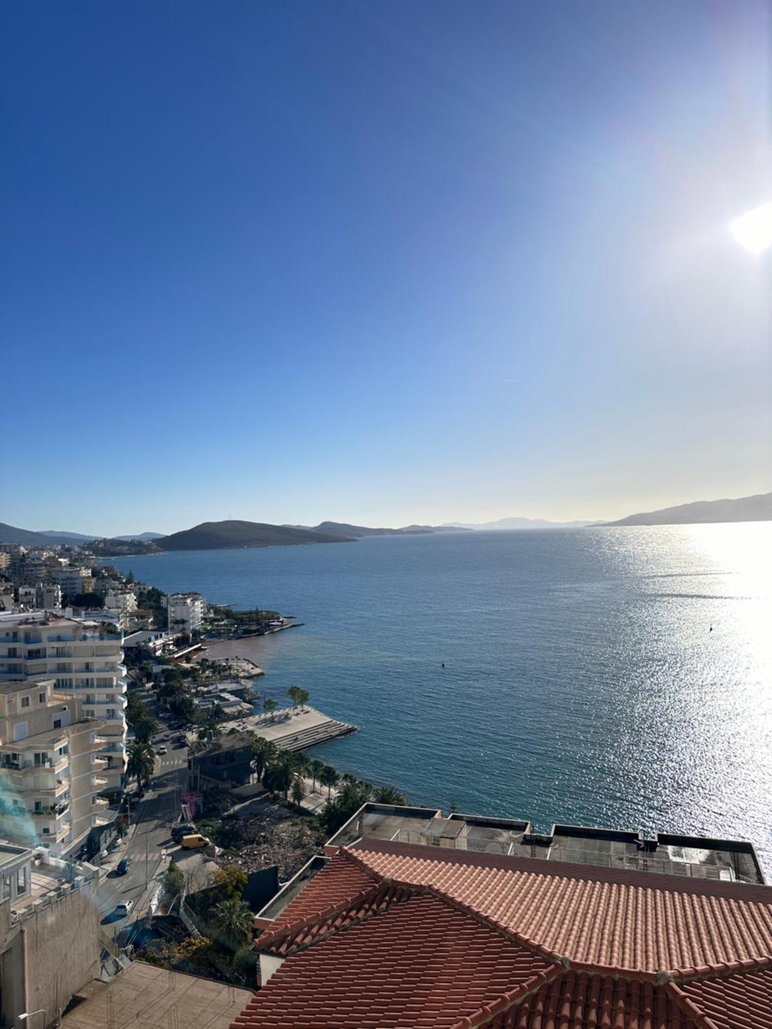 Bay View Apartment Sarandë エクステリア 写真