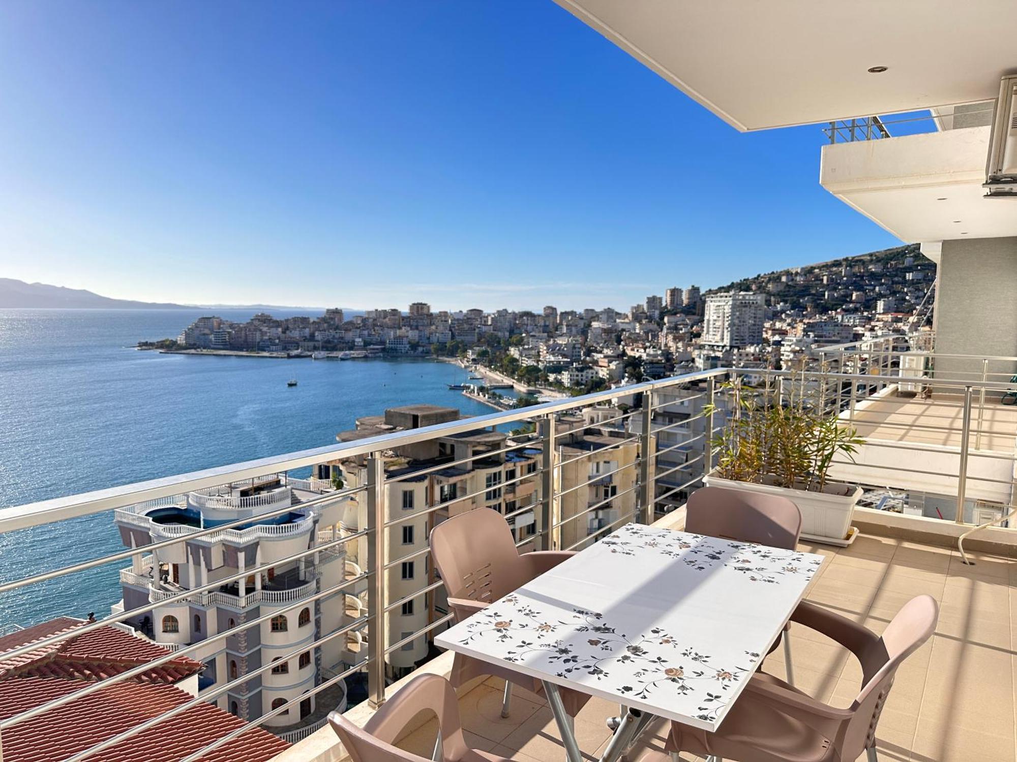 Bay View Apartment Sarandë エクステリア 写真