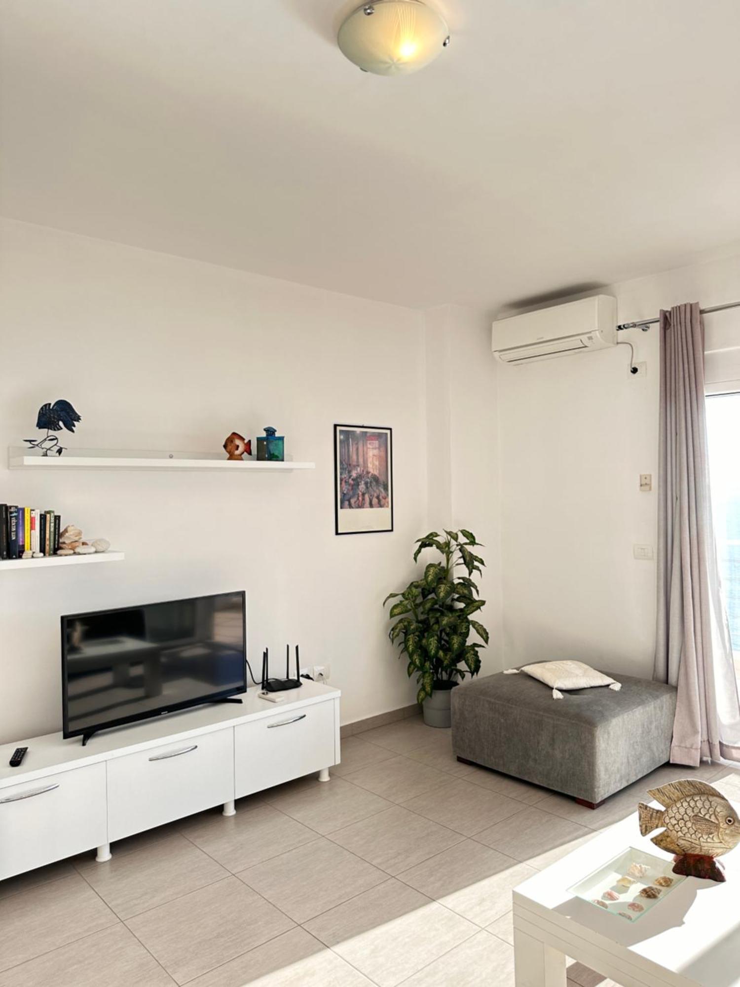 Bay View Apartment Sarandë エクステリア 写真